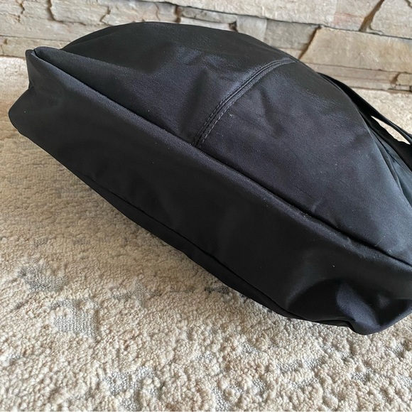 Travelon Anti Theft Signature 3 Compartment Crossbody Large Black Handbag Purse - Picture 7 of 14